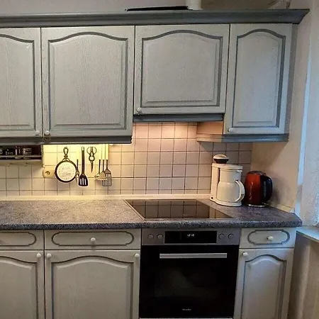 With 3 Bedrooms Дом отдыха Бюзумер-Дайххаузен